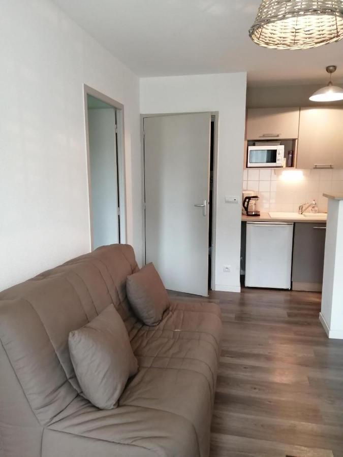 إكوموفيل Le Fleur"H"On 11 D'Honfleur, T2 En Residence Avec Piscine, Wifi Et Parking Gratuits المظهر الخارجي الصورة